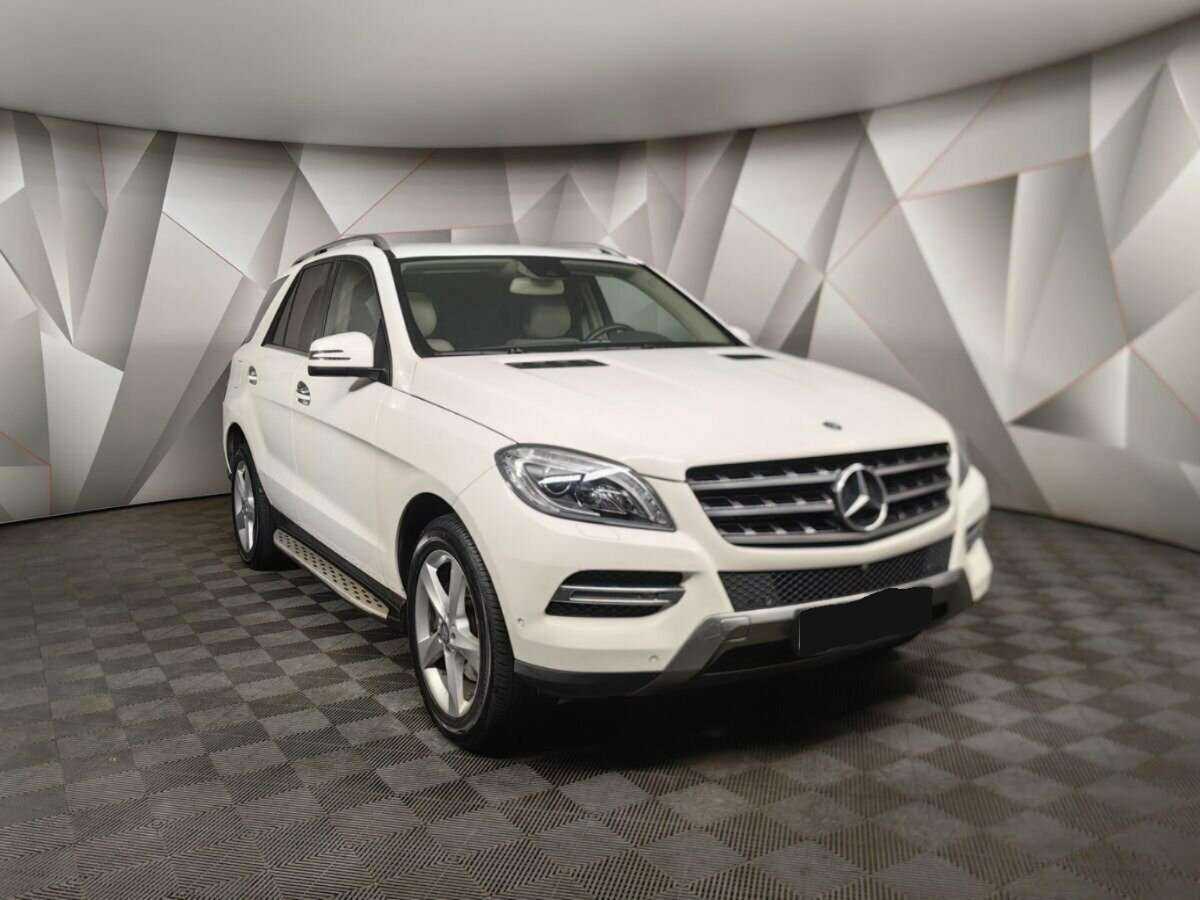 Купить Mercedes-Benz M-Класс с пробегом. Фото: #2
