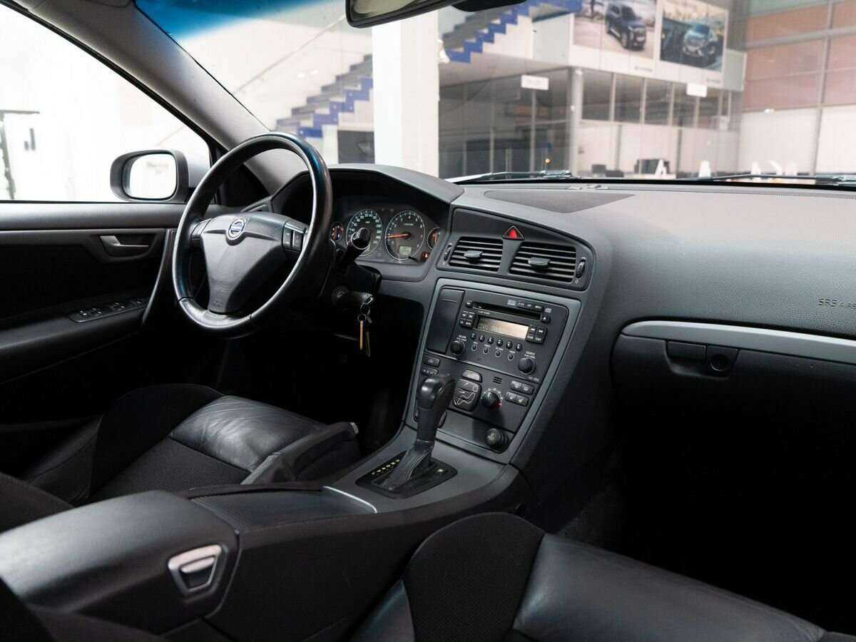 Купить Volvo S60 с пробегом. Фото: #14
