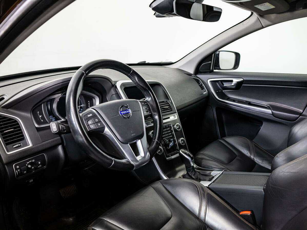 Купить Volvo XC60 с пробегом. Фото: #8
