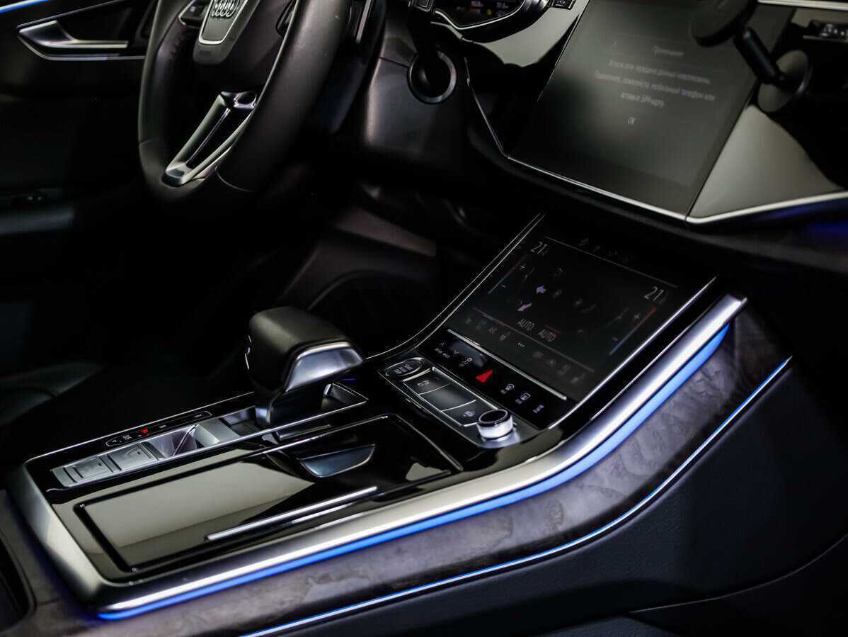 Купить Audi Q8 с пробегом. Фото: #15