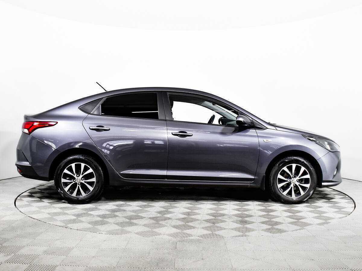 Купить Hyundai Solaris с пробегом. Фото: #3