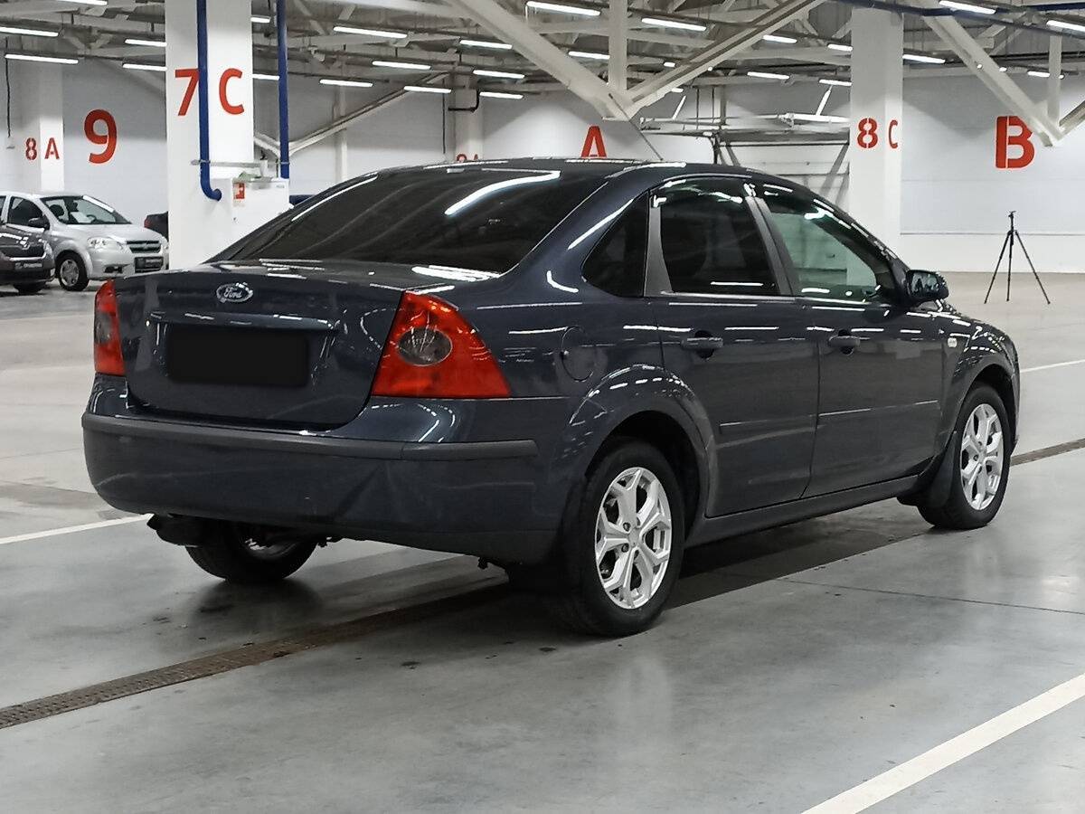 Купить Ford Focus с пробегом. Фото: #4