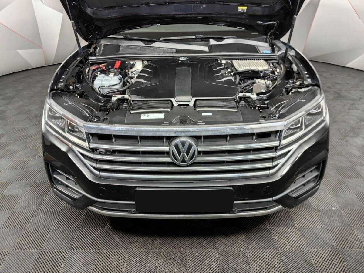 Купить Volkswagen Touareg с пробегом. Фото: #16