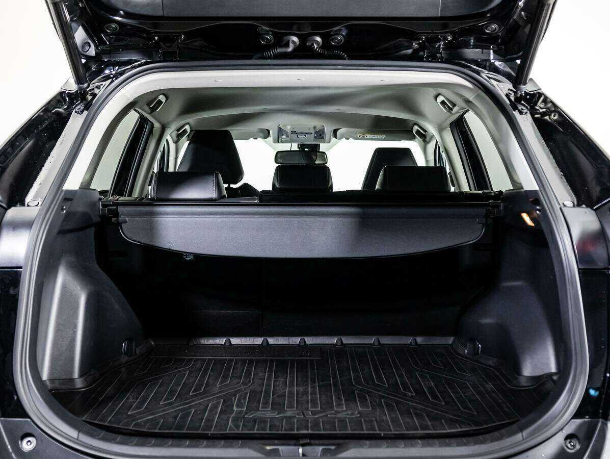 Купить Toyota RAV4 с пробегом. Фото: #16
