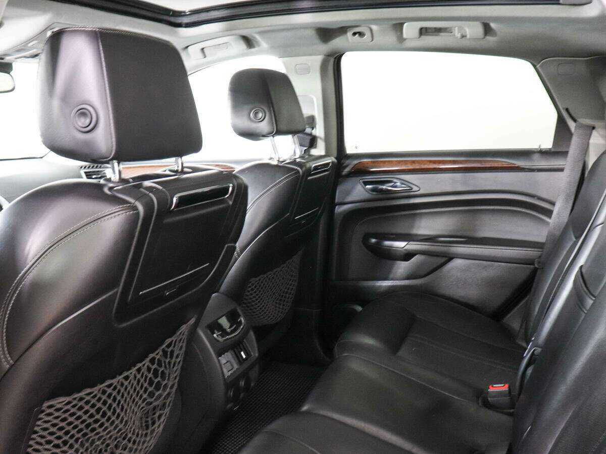 Купить Cadillac SRX с пробегом. Фото: #11