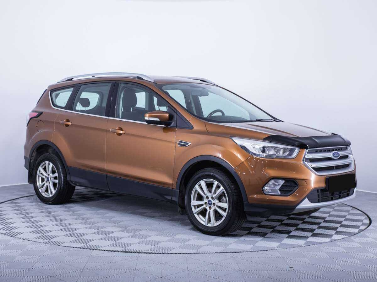 Купить Ford Kuga с пробегом. Фото: #2