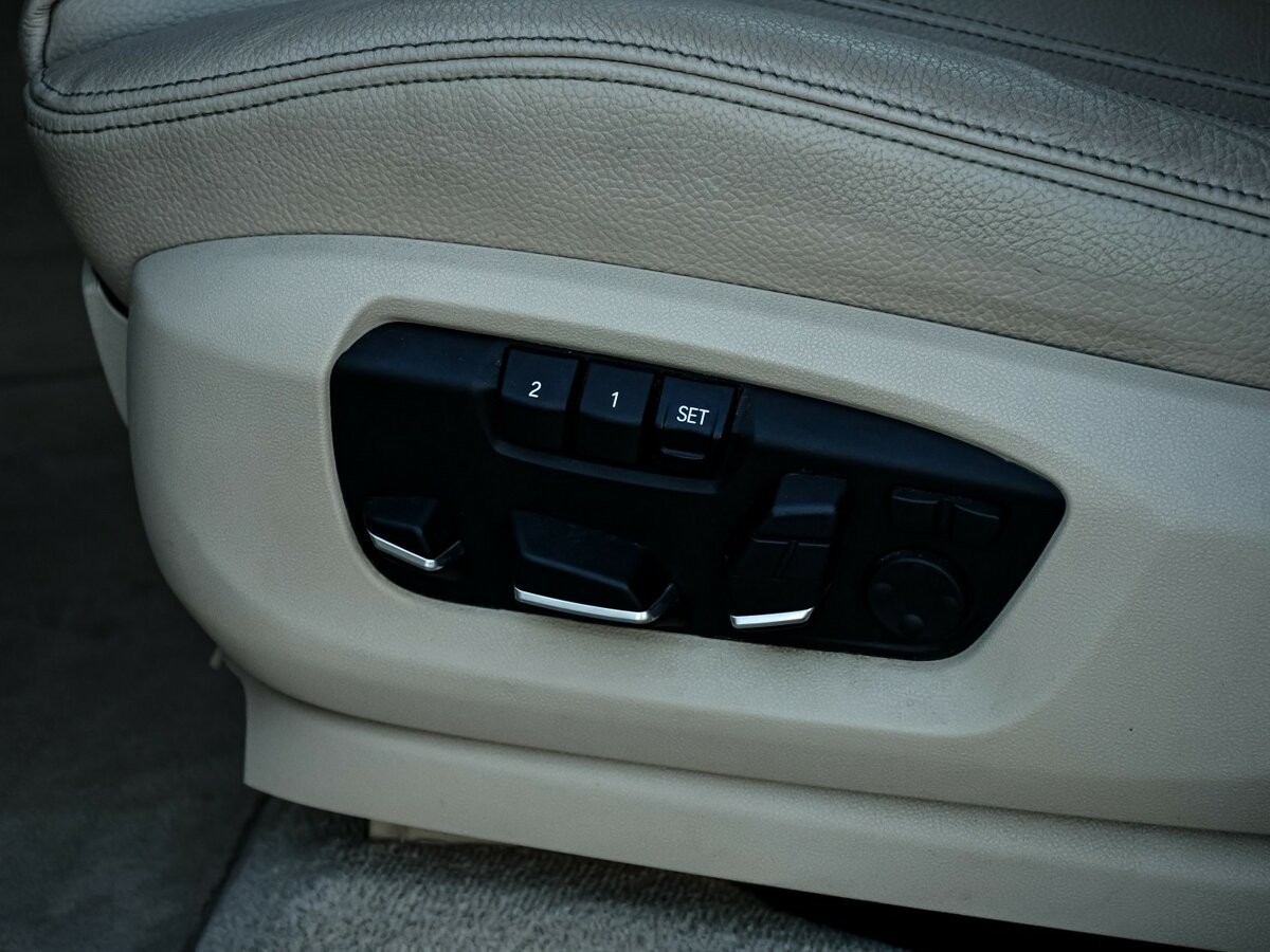 Купить BMW X5 с пробегом. Фото: #13
