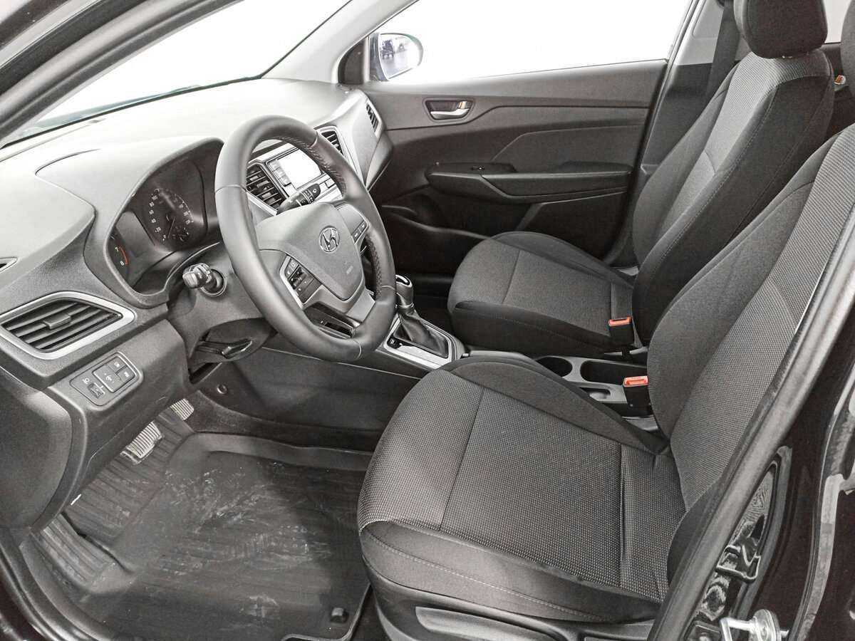 Купить Hyundai Solaris с пробегом. Фото: #13