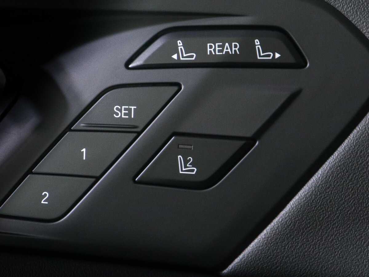 Купить BMW X7 с пробегом. Фото: #24
