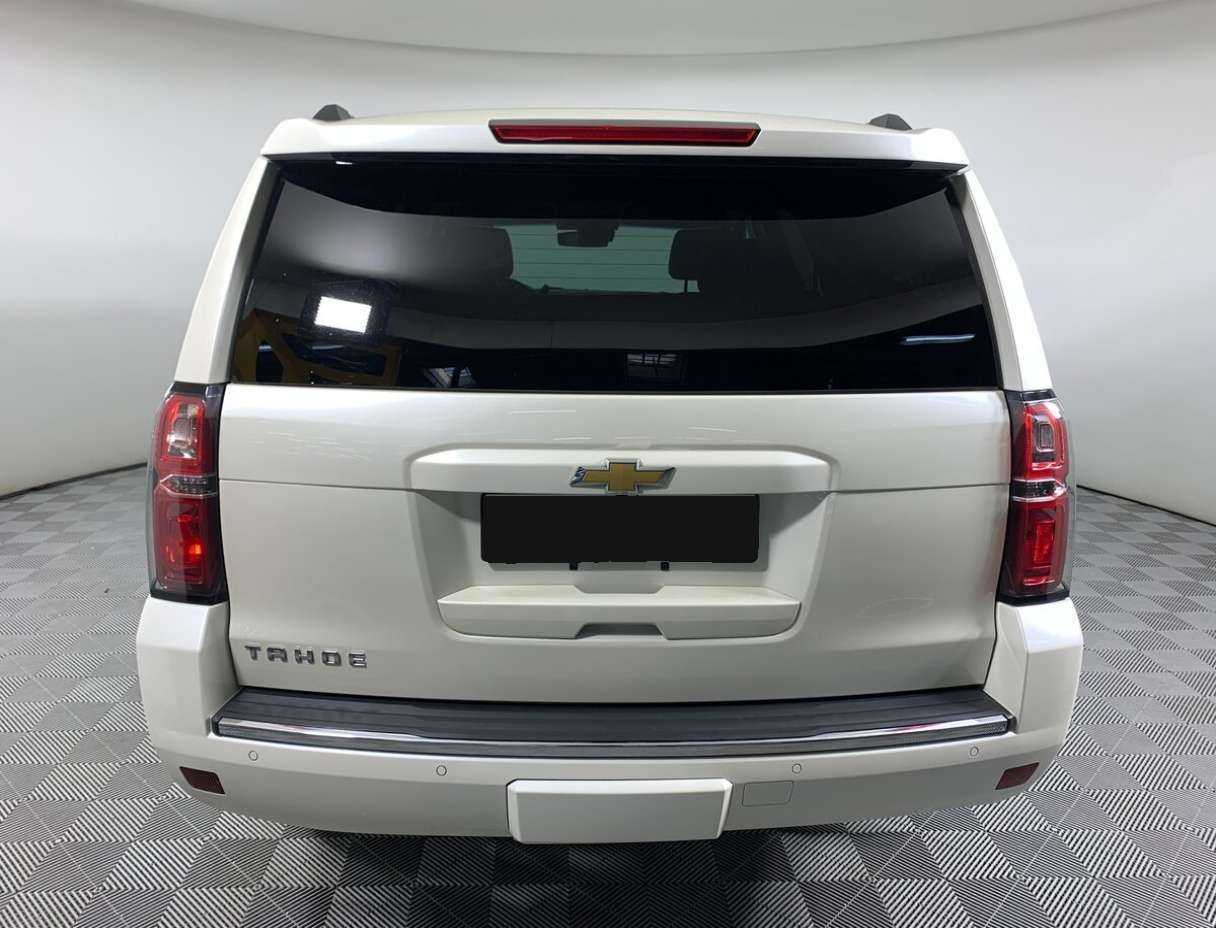 Купить Chevrolet Tahoe с пробегом. Фото: #4