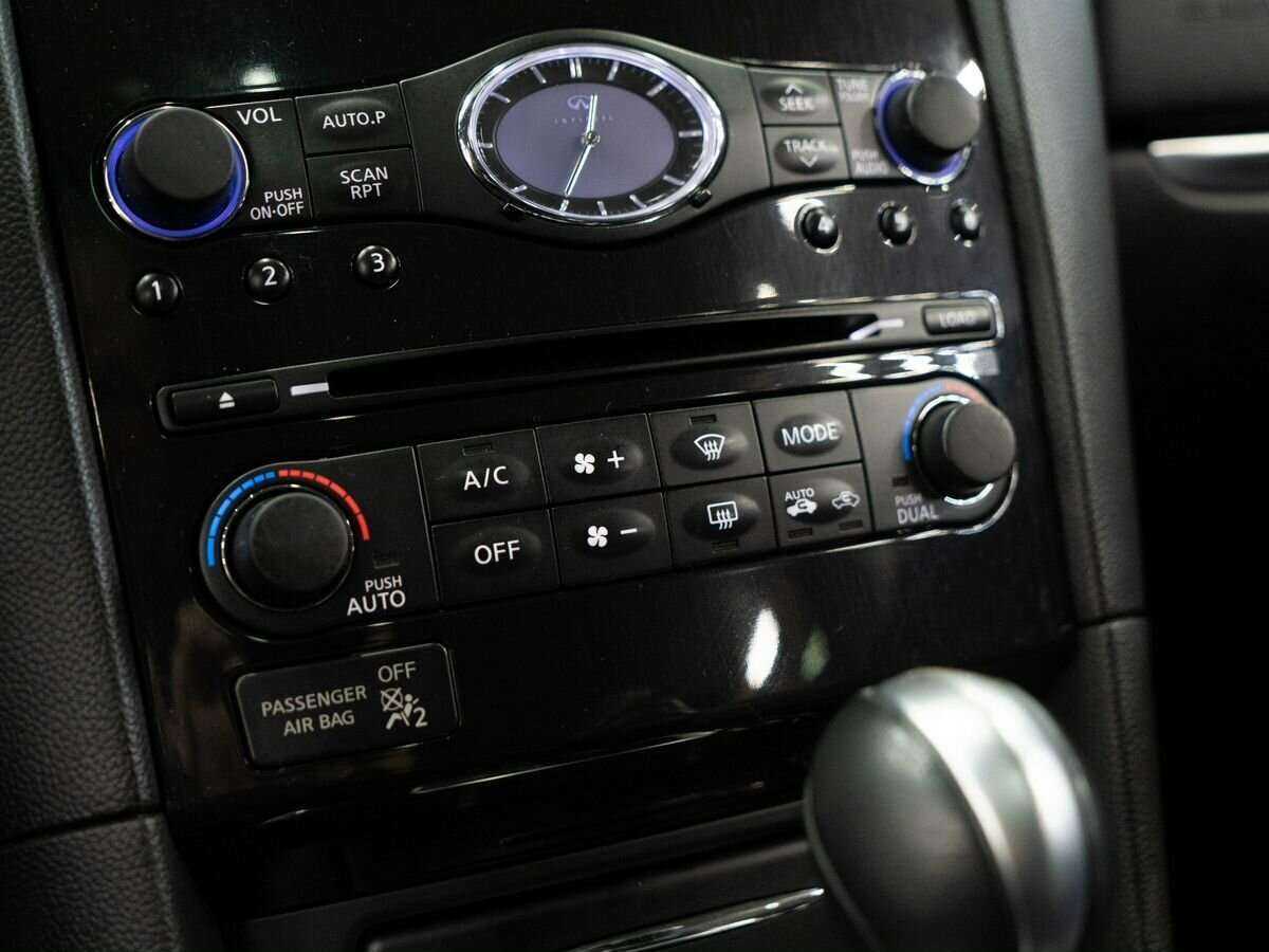 Купить Infiniti FX с пробегом. Фото: #9