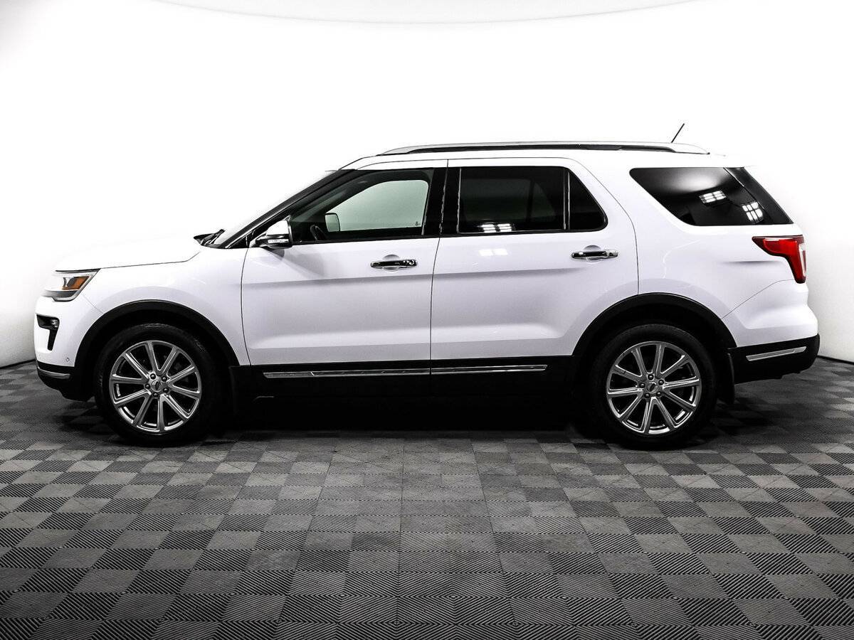 Купить Ford Explorer с пробегом. Фото: #7