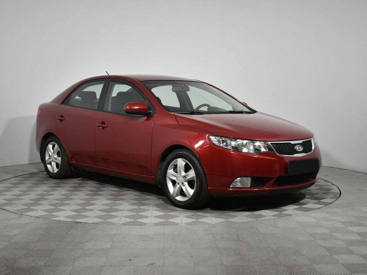 Купить Kia Cerato с пробегом. Фото: #2