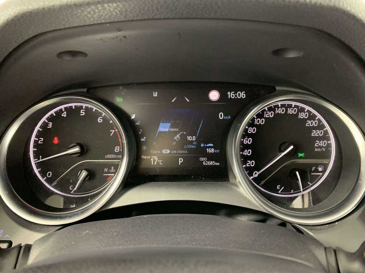 Купить Toyota Camry с пробегом. Фото: #8