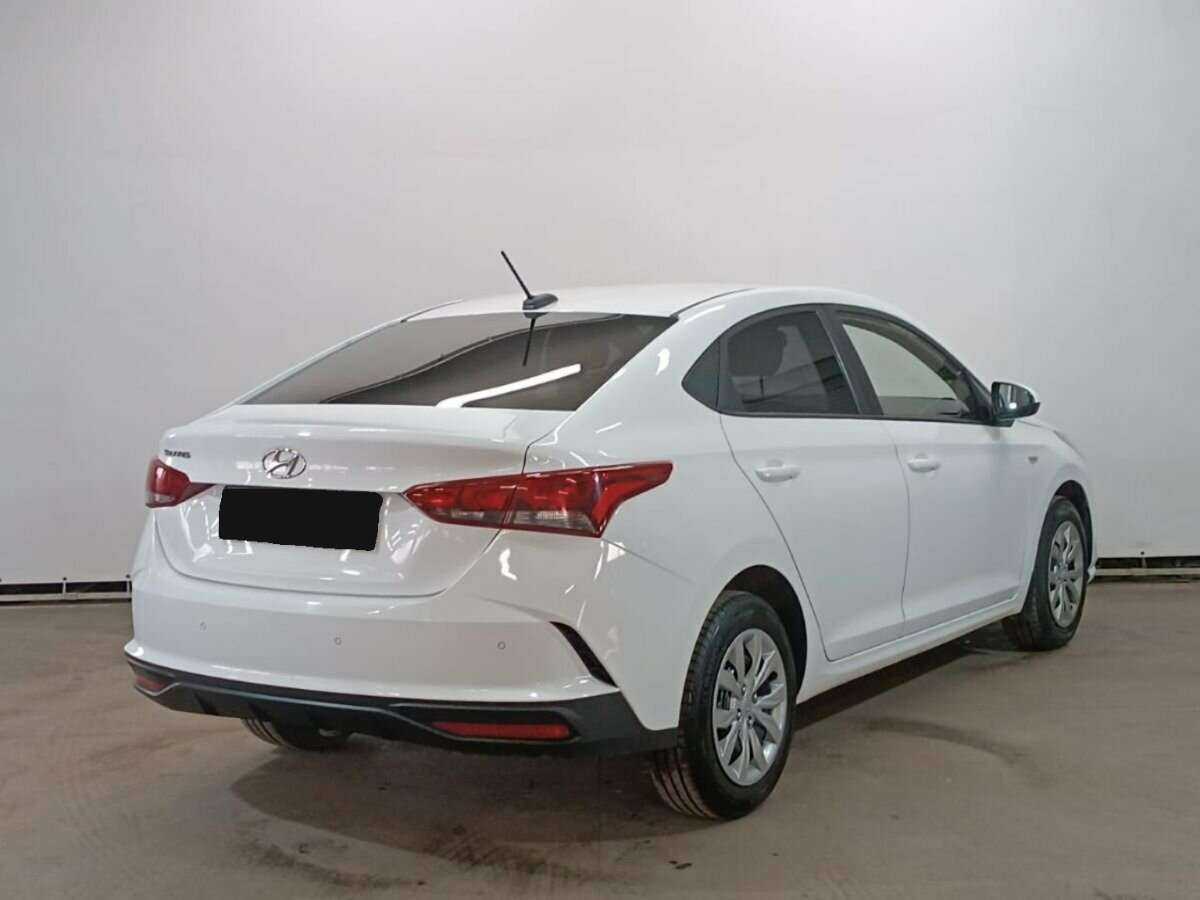 Купить Hyundai Solaris с пробегом. Фото: #4
