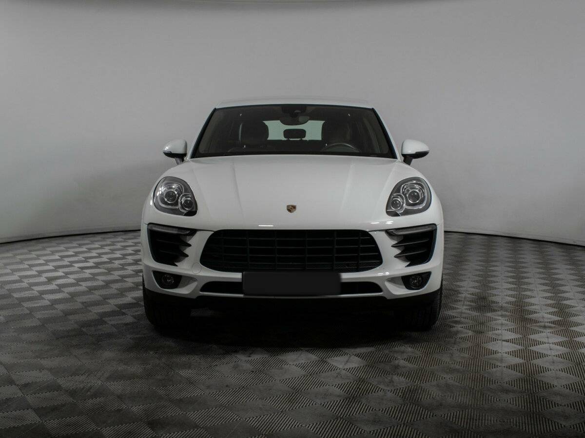 Купить Porsche Macan с пробегом. Фото: #1