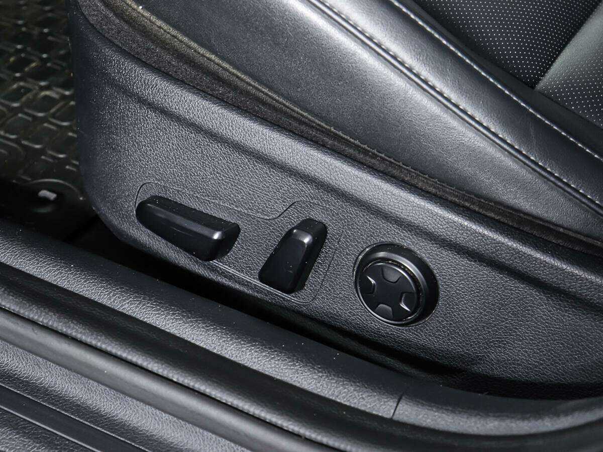 Купить Kia Stinger с пробегом. Фото: #17