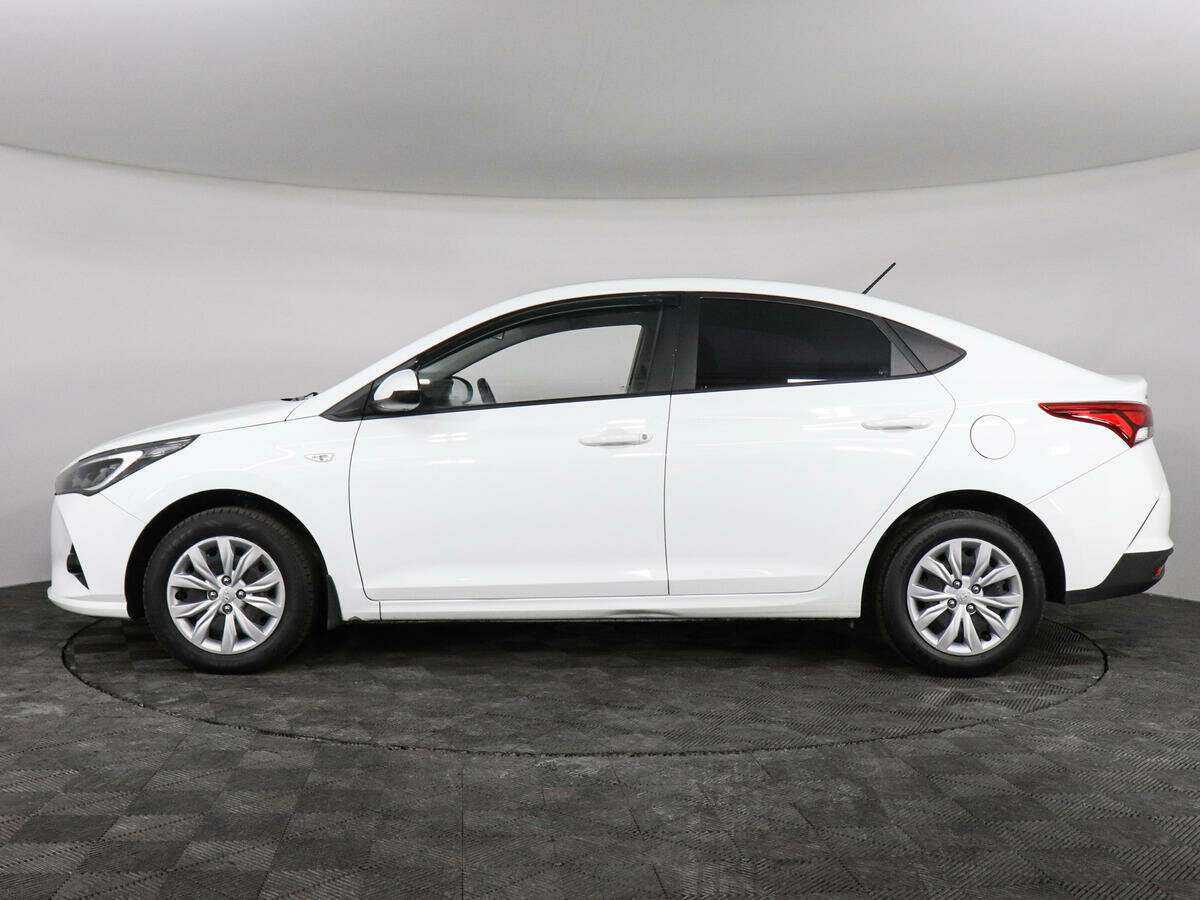 Купить Hyundai Solaris с пробегом. Фото: #7