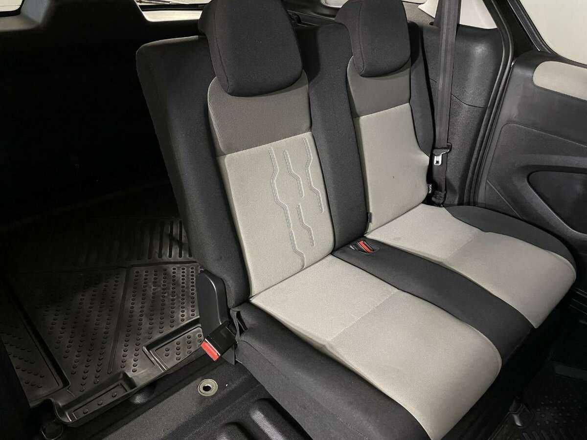 Купить Peugeot Partner с пробегом. Фото: #14