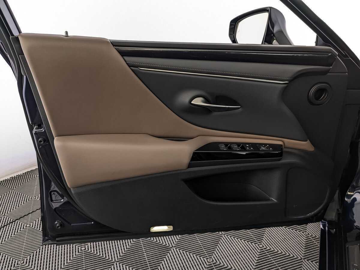 Купить Lexus ES с пробегом. Фото: #13