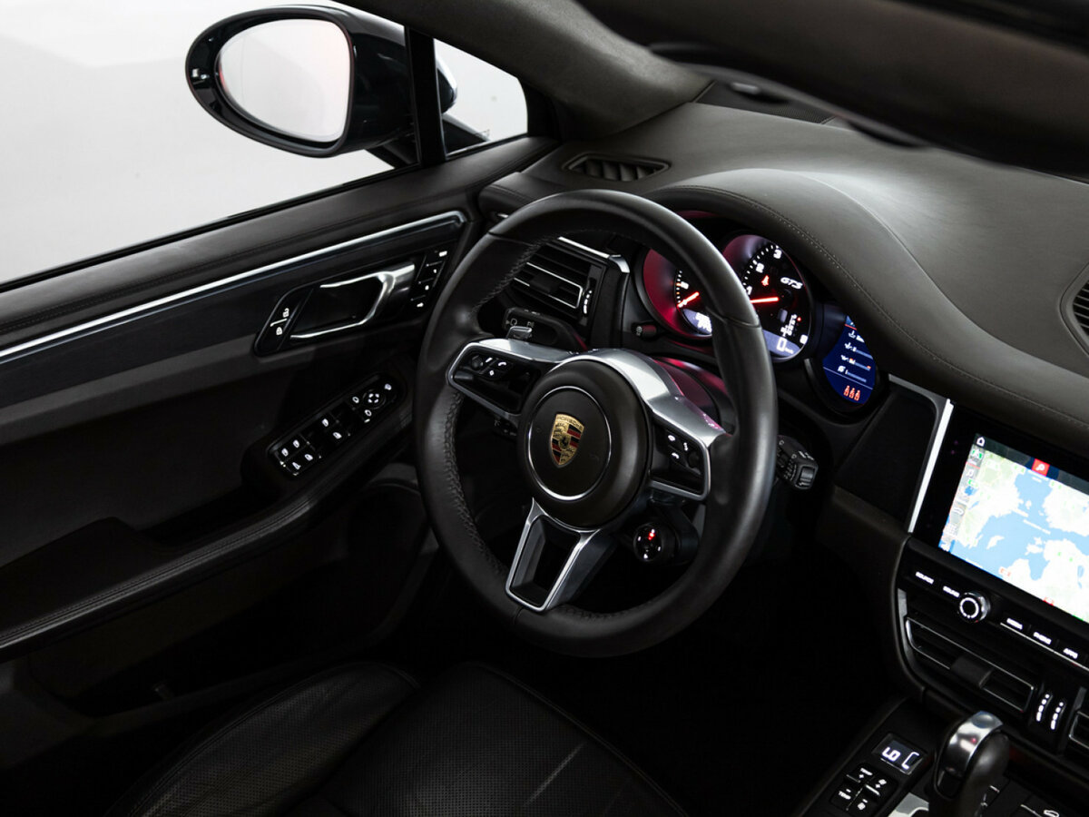 Купить Porsche Macan с пробегом. Фото: #27