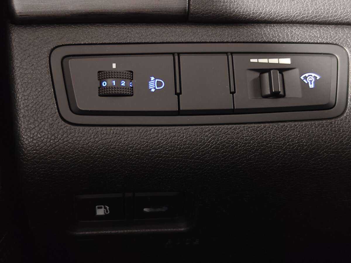 Купить Hyundai Sonata с пробегом. Фото: #18