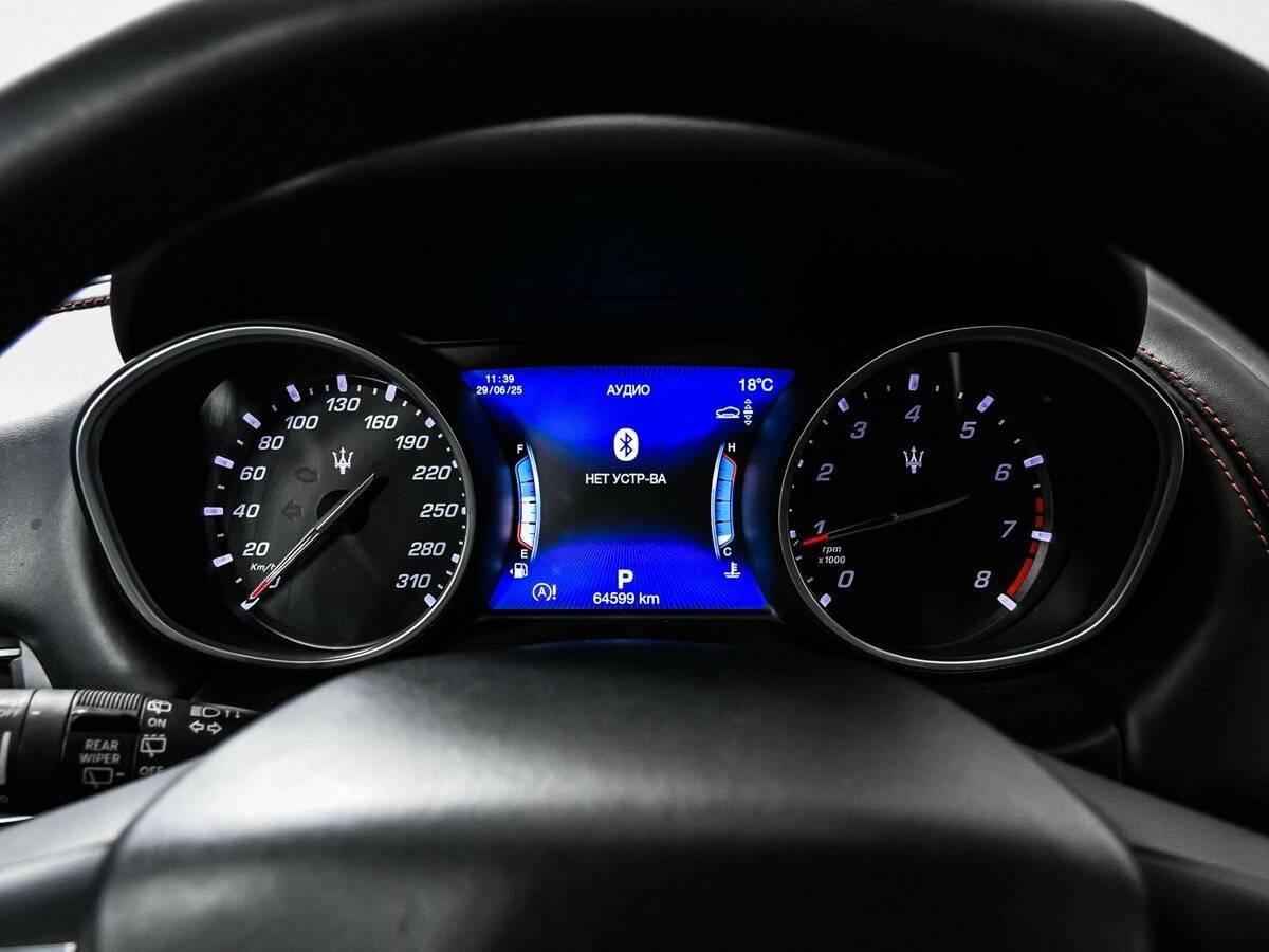 Купить Maserati Levante с пробегом. Фото: #9