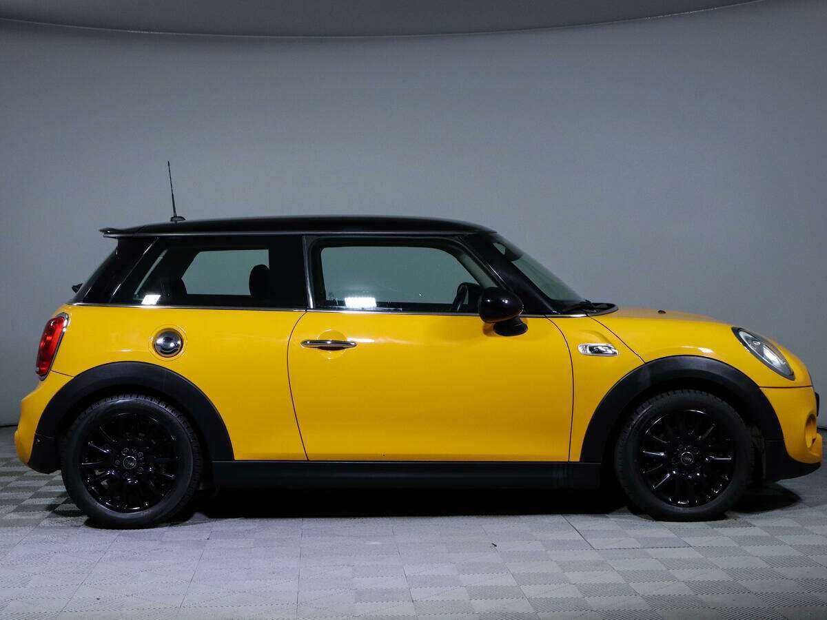 Купить Mini Hatch с пробегом. Фото: #3