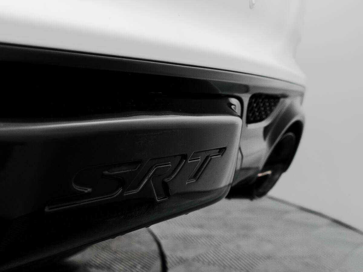 Купить Jeep Grand Cherokee с пробегом. Фото: #18