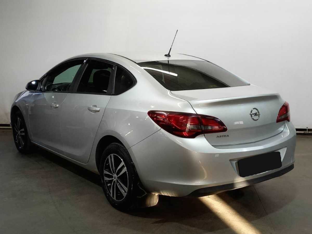 Купить Opel Astra с пробегом. Фото: #6