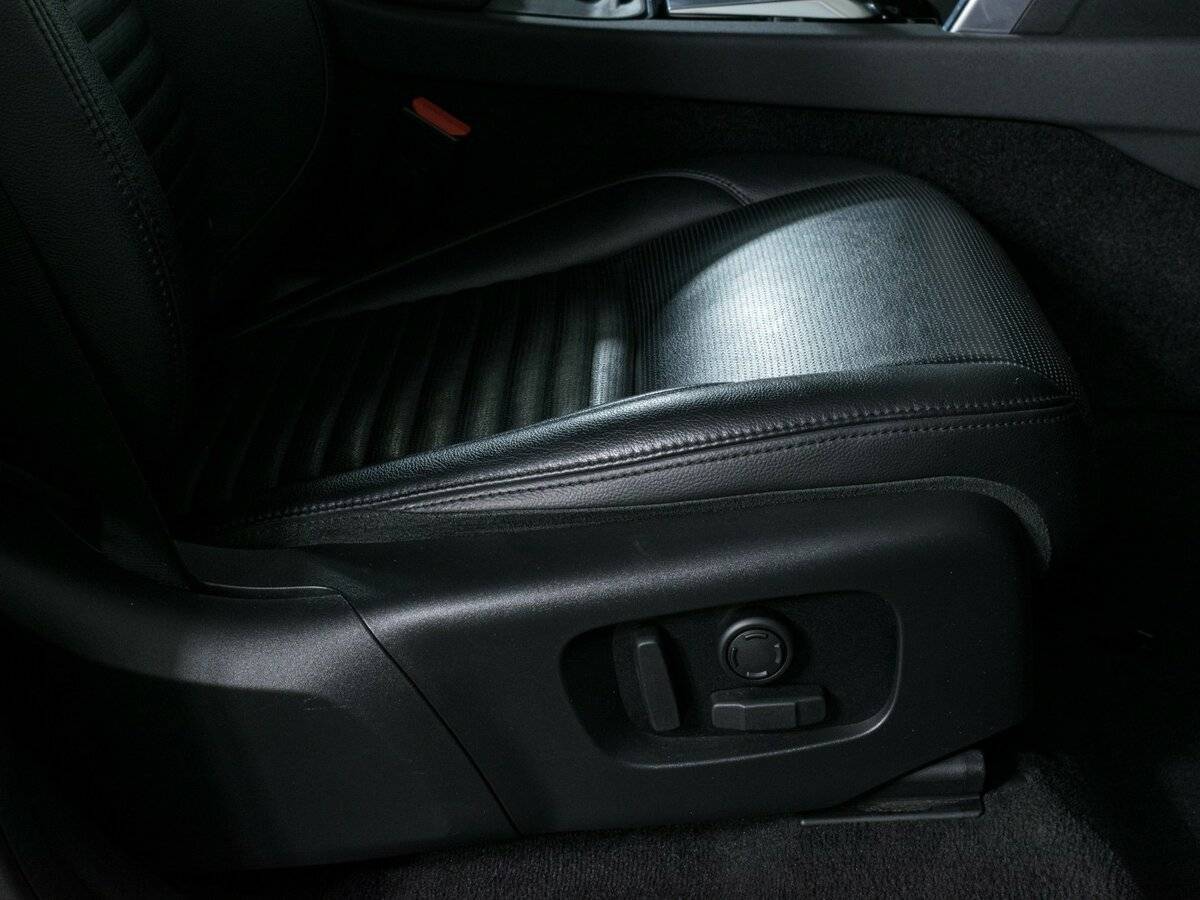 Купить Land Rover Discovery Sport с пробегом. Фото: #17