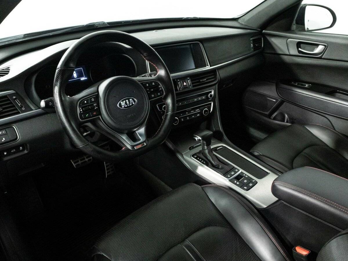 Купить Kia Optima с пробегом. Фото: #10