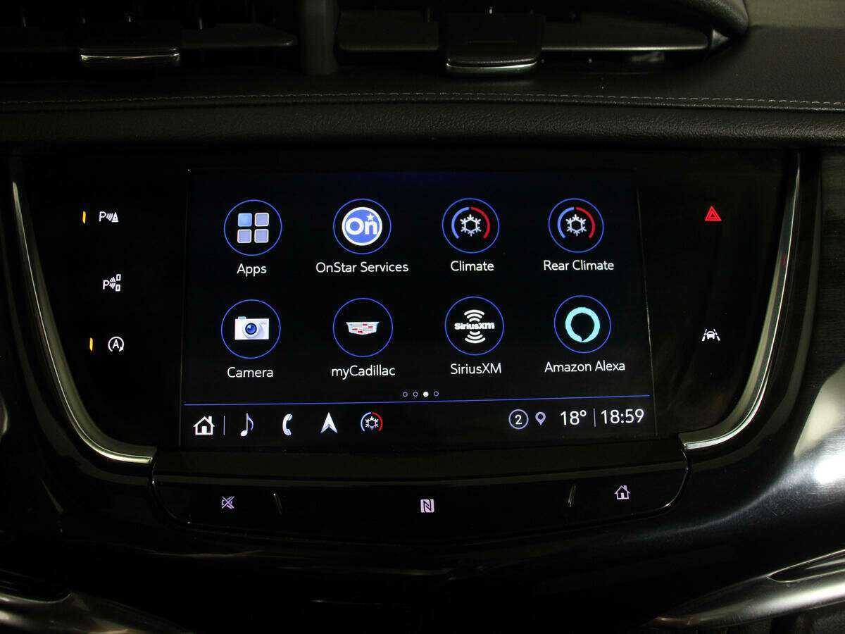 Купить Cadillac XT6 с пробегом. Фото: #29