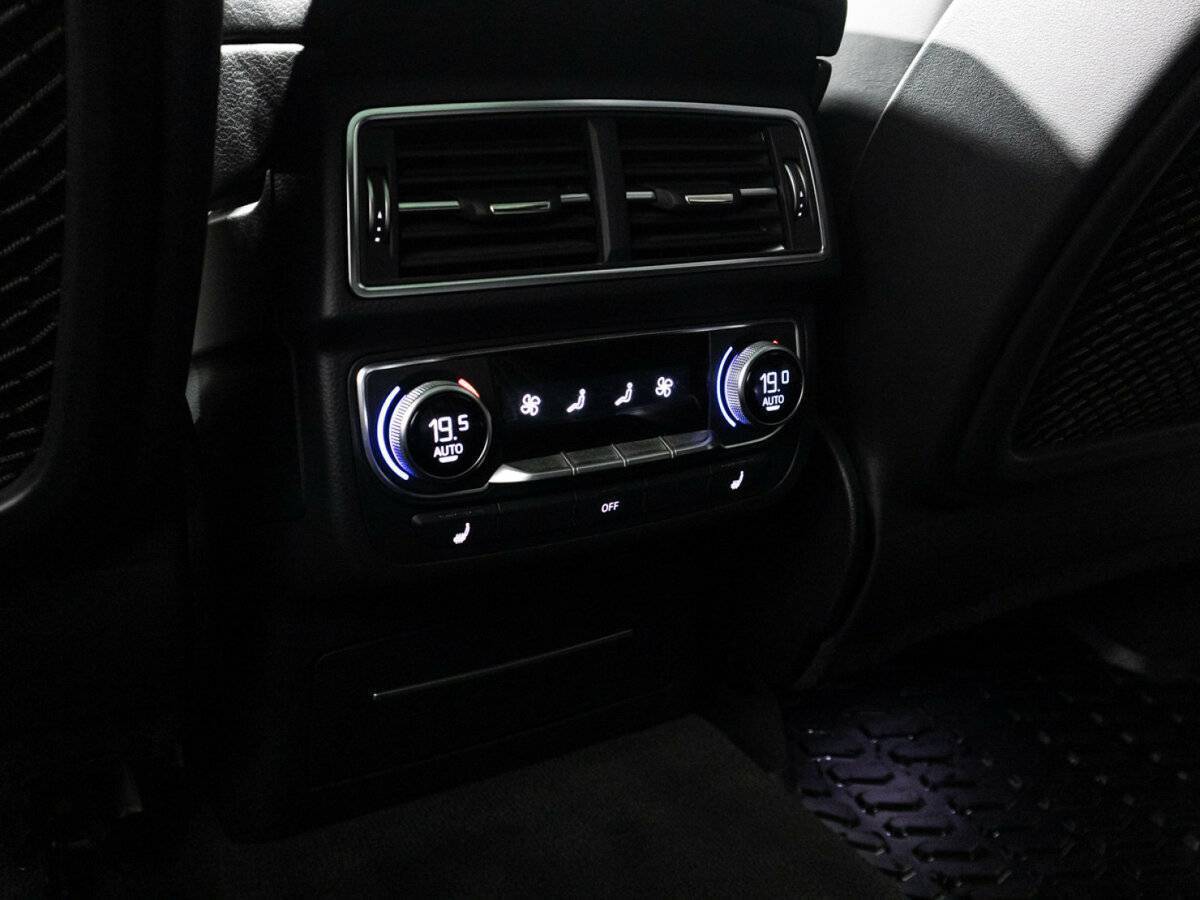 Купить Audi Q7 с пробегом. Фото: #15
