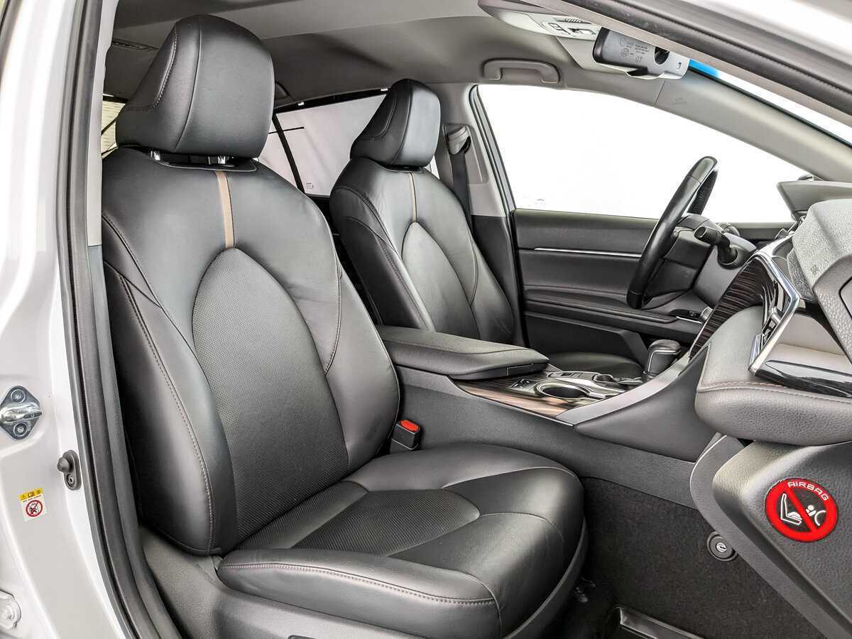 Купить Toyota Camry с пробегом. Фото: #23