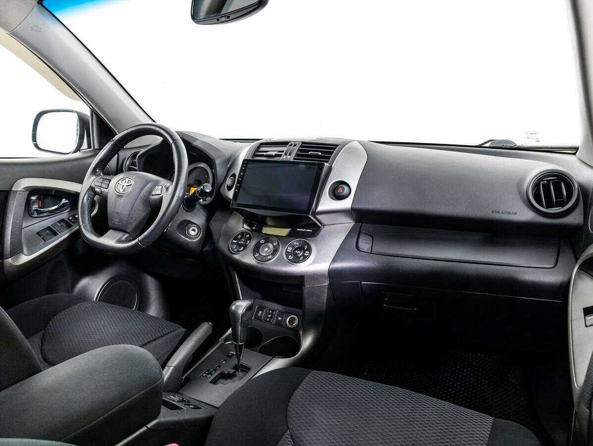 Купить Toyota RAV4 с пробегом. Фото: #8