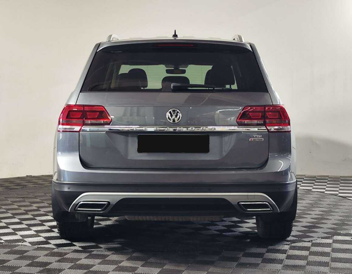 Купить Volkswagen Teramont с пробегом. Фото: #3