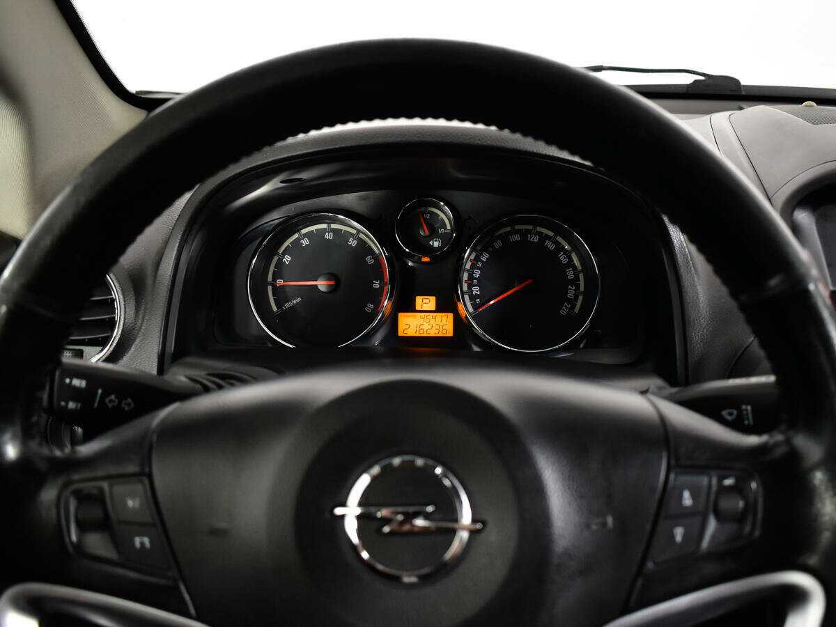 Купить Opel Antara с пробегом. Фото: #8