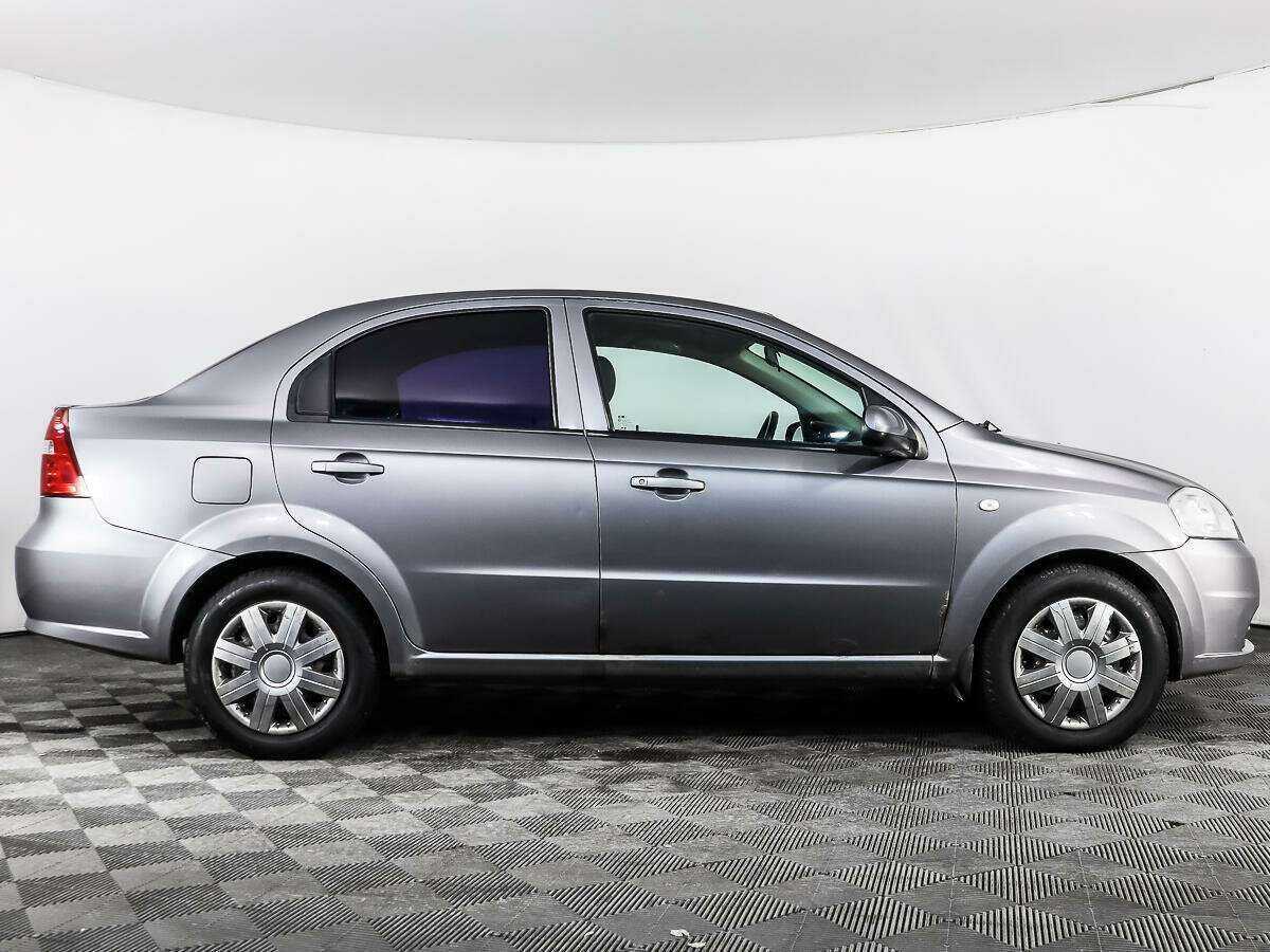 Купить Chevrolet Aveo с пробегом. Фото: #3