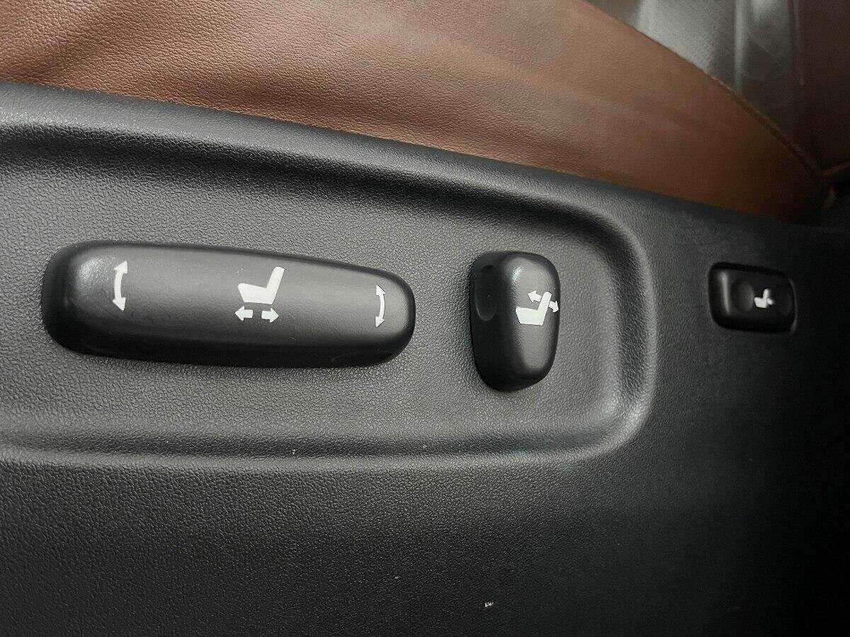 Купить Toyota Land Cruiser с пробегом. Фото: #15