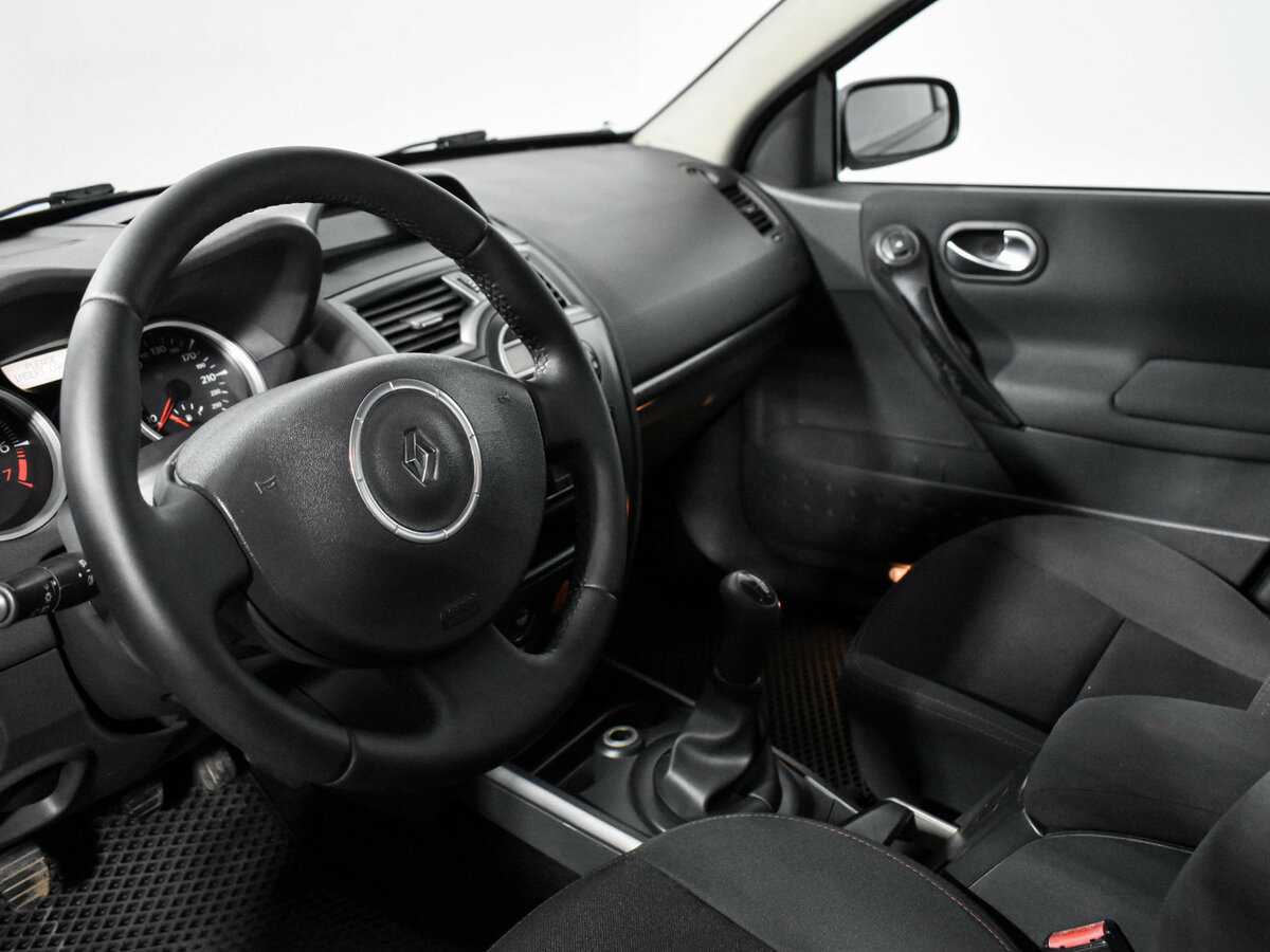 Купить Renault Megane с пробегом. Фото: #8