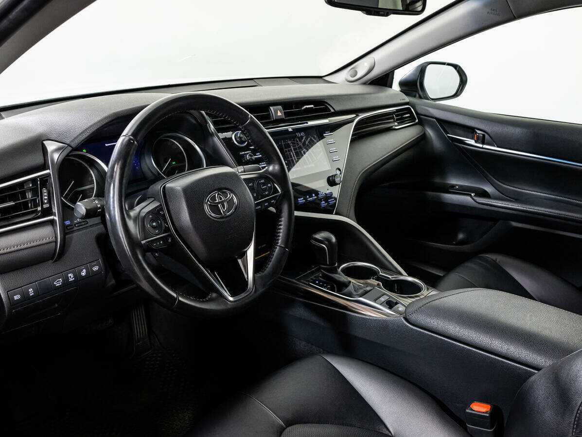 Купить Toyota Camry с пробегом. Фото: #10