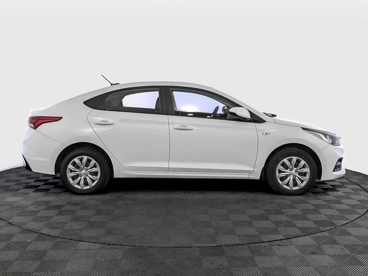 Купить Hyundai Solaris с пробегом. Фото: #3