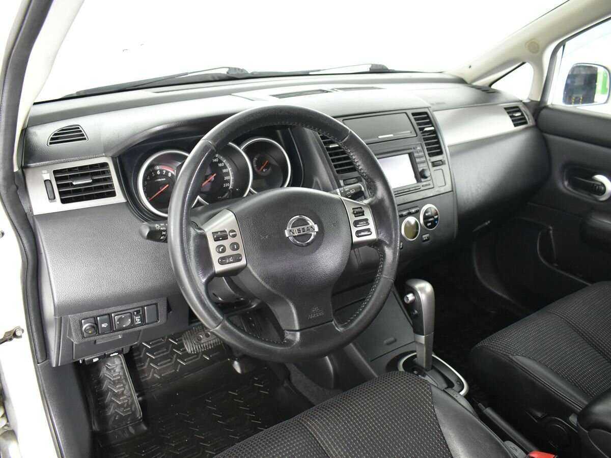 Купить Nissan Tiida с пробегом. Фото: #6