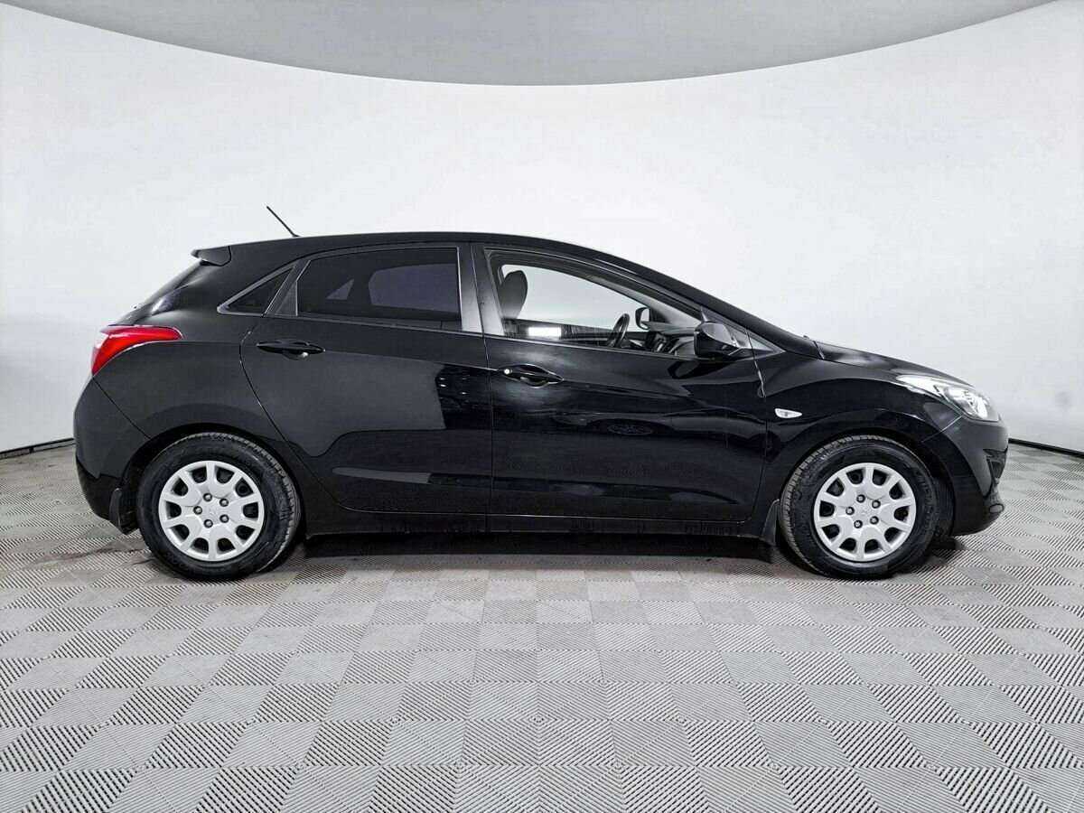 Купить Hyundai i30 с пробегом. Фото: #3