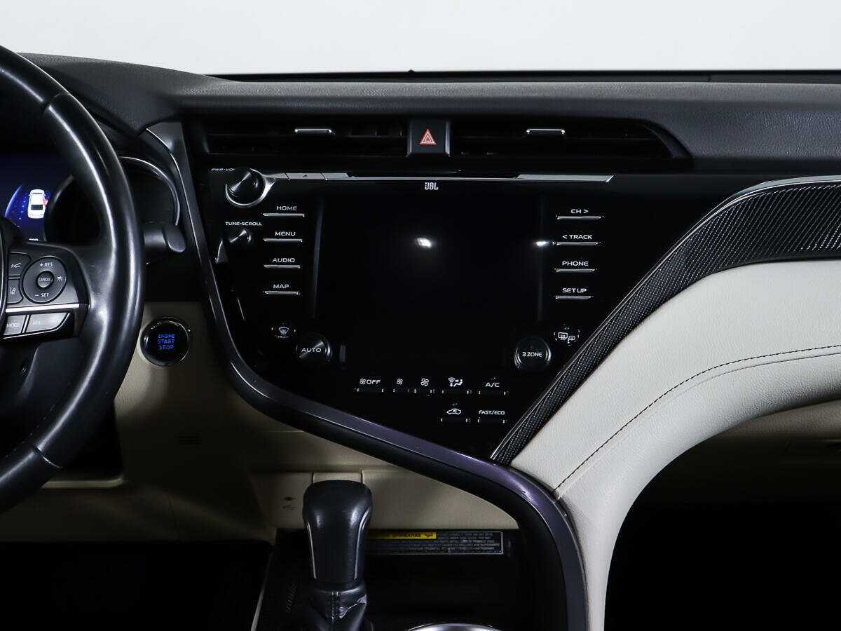 Купить Toyota Camry с пробегом. Фото: #11