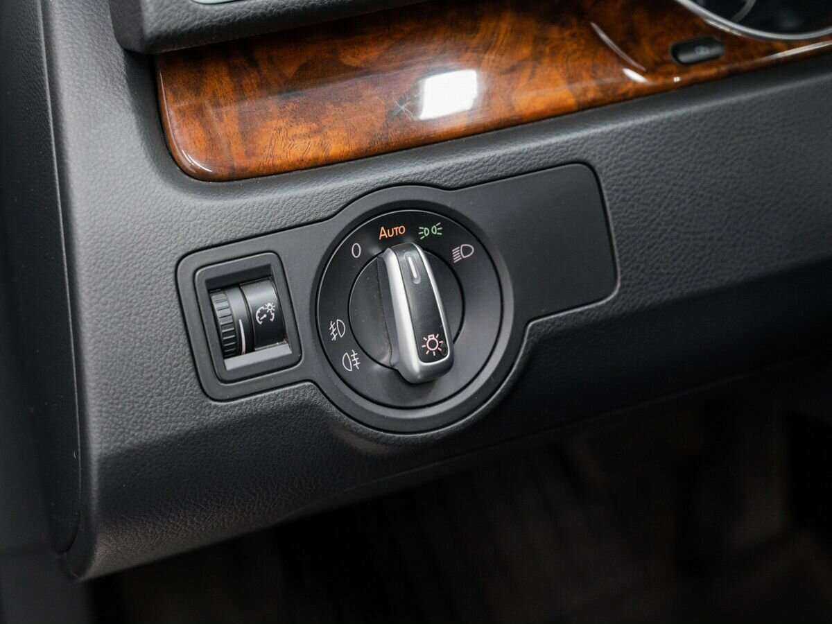 Купить Volkswagen Passat с пробегом. Фото: #15
