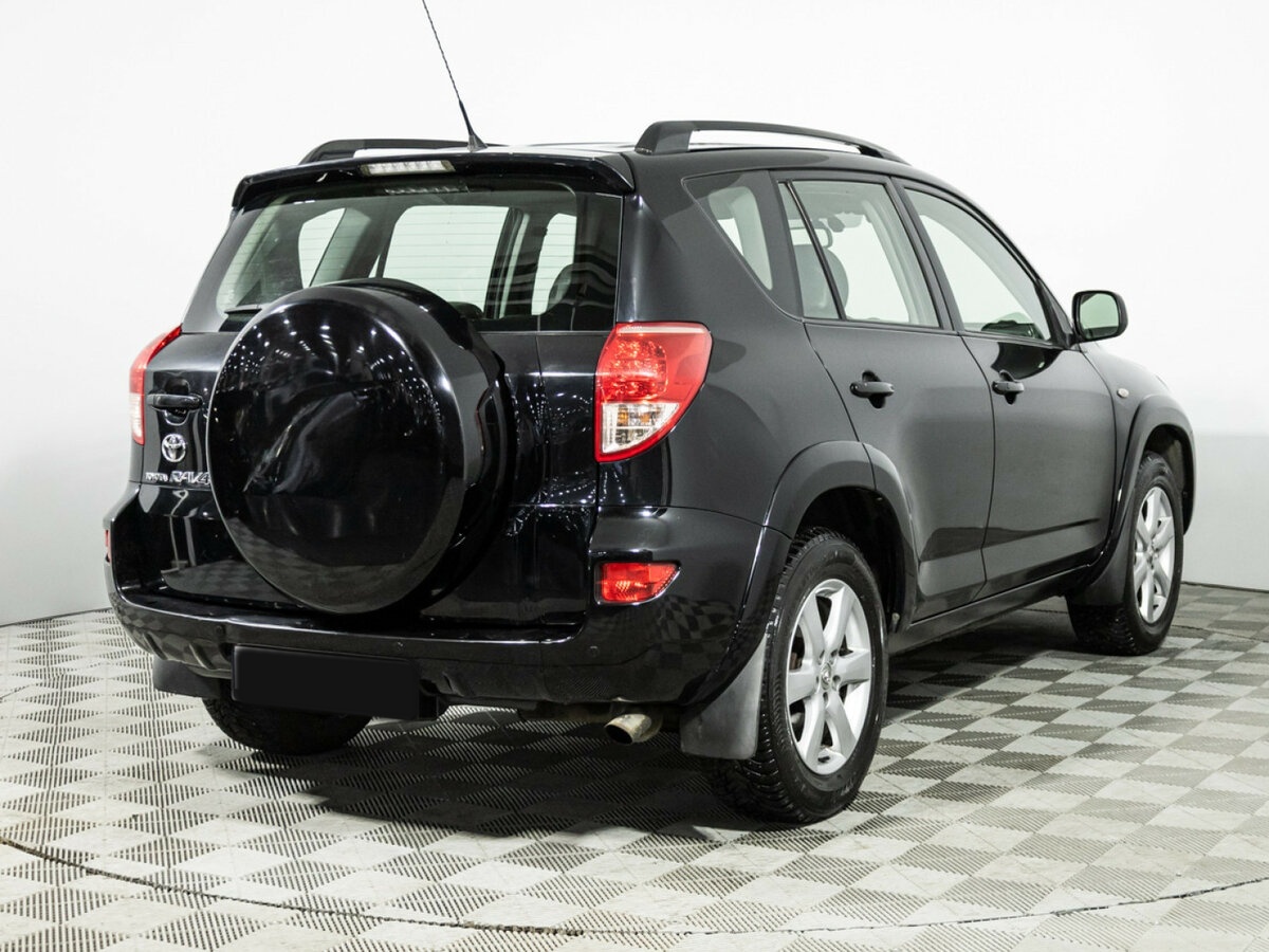Купить Toyota RAV4 с пробегом. Фото: #4