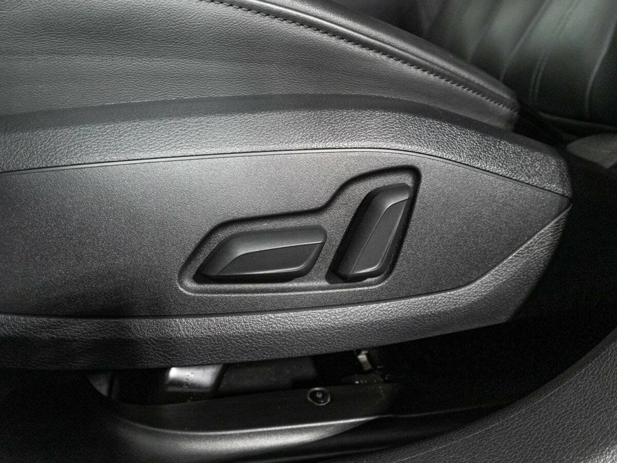 Купить Audi A4 с пробегом. Фото: #17