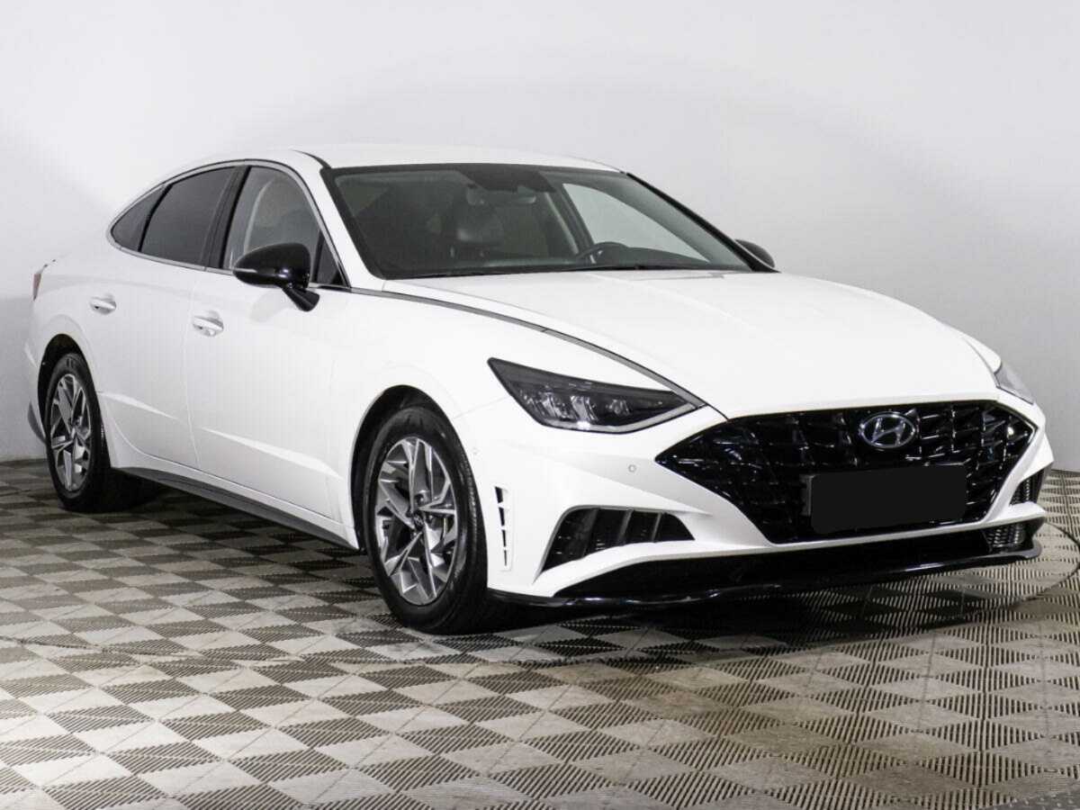 Купить Hyundai Sonata с пробегом. Фото: #2